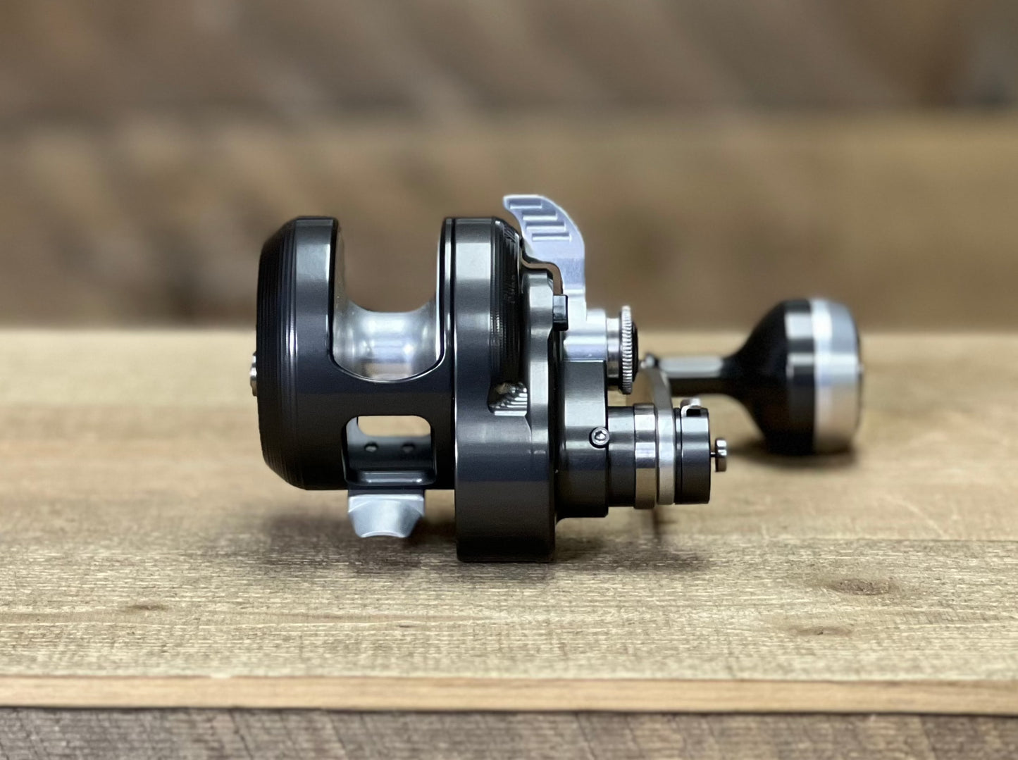 Gun Metal/Silver Dauntless 500N Lefty 2-Speed