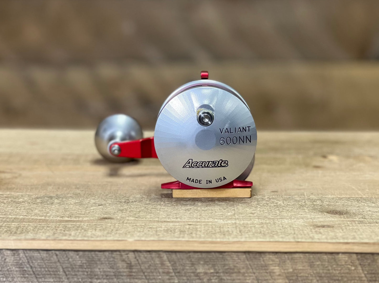 Silver/Red Valiant 600NN 2-Speed Lefty