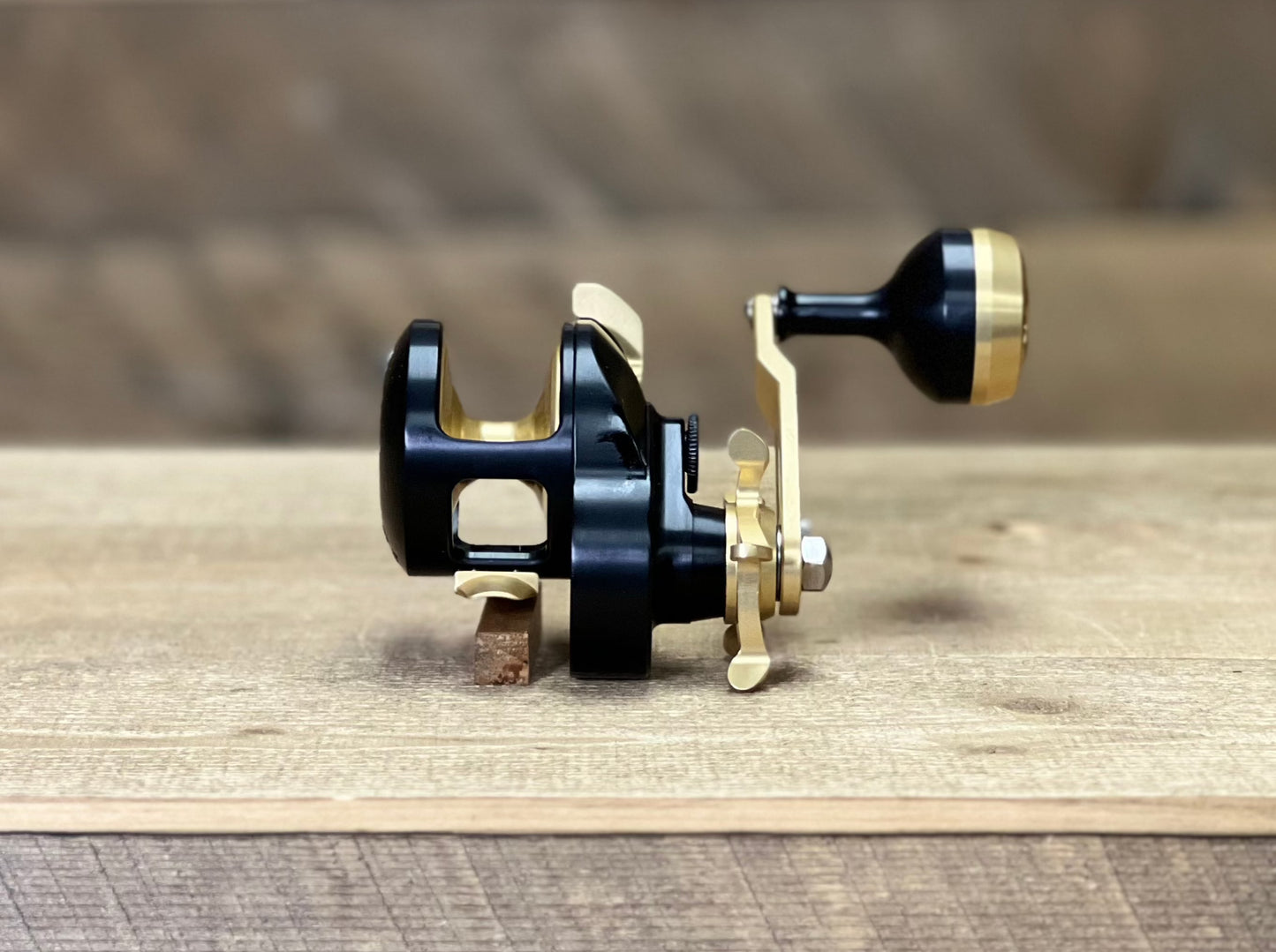 Matte Black/Gold Tern2 300X Lefty