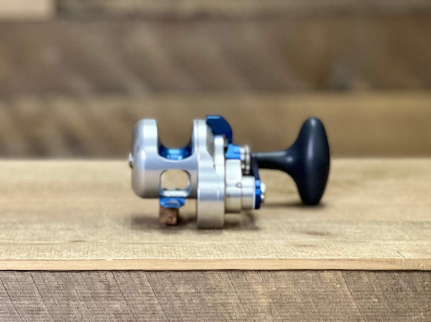 Silver/Blue Boss Xtreme 400N Lefty