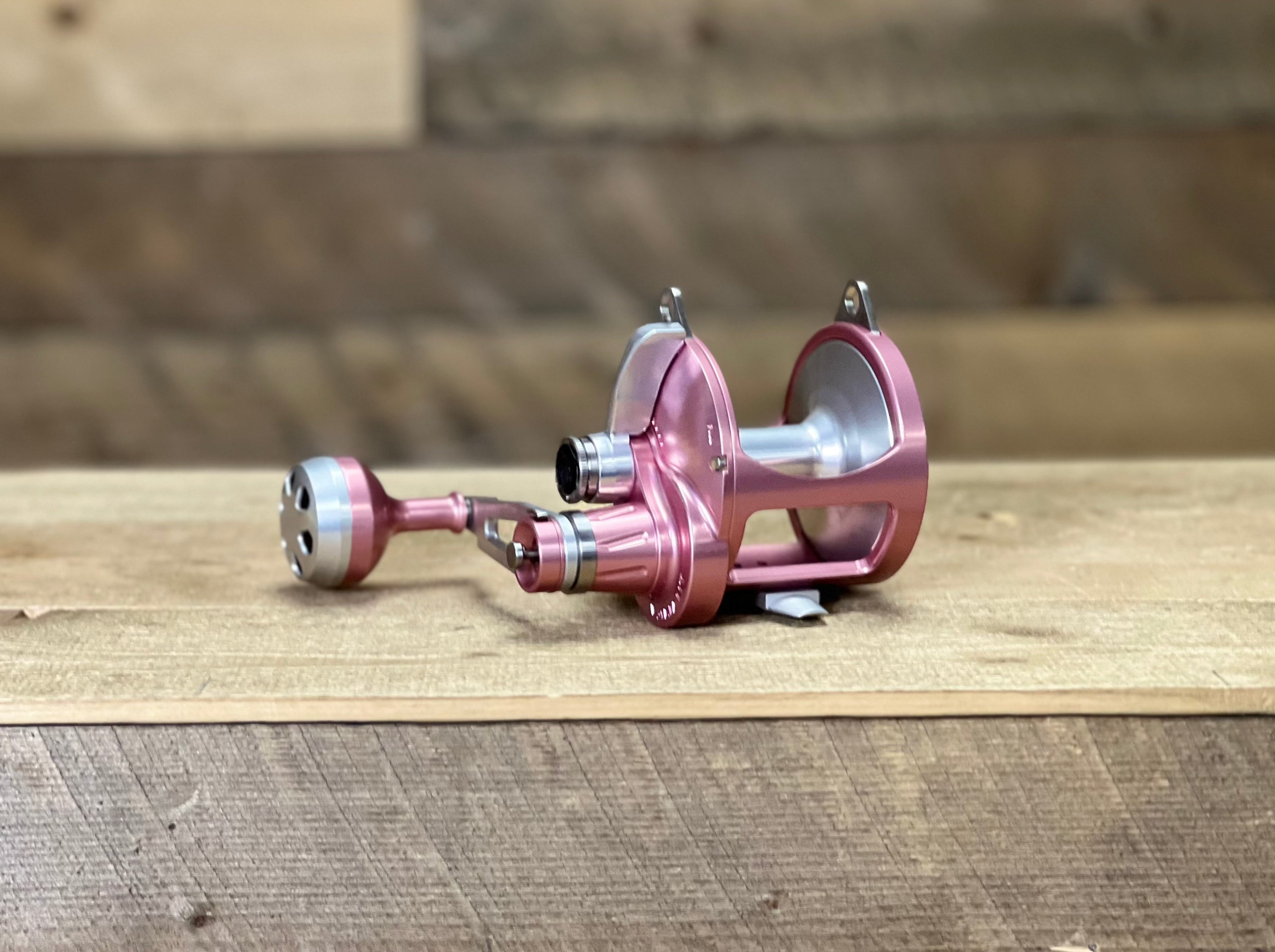 Pink/Silver Valiant 800 2-Speed – Accurate Fishing