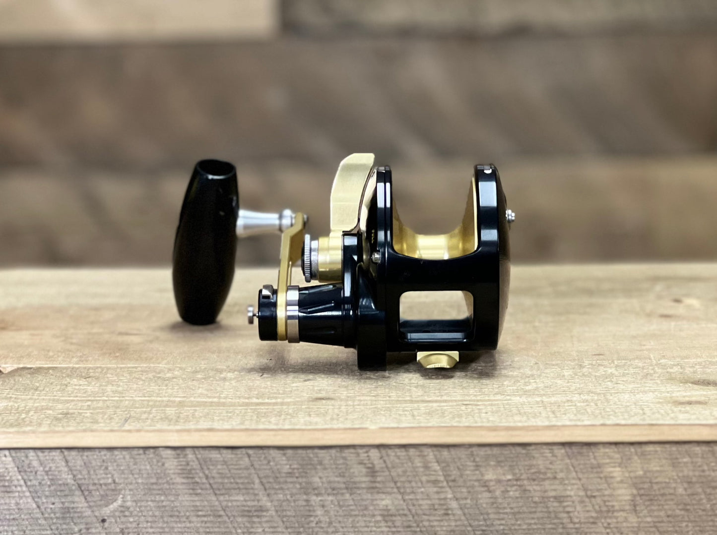 Black/Gold Valiant 800N 2-Speed