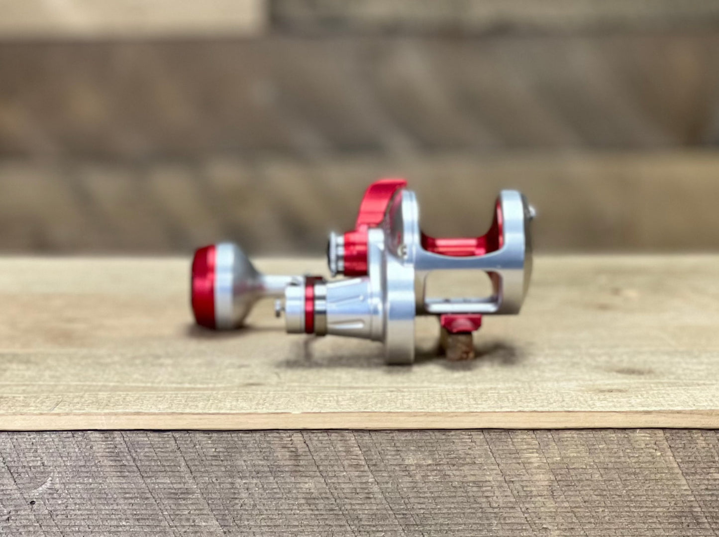Silver/Red Valiant 400 2-Speed