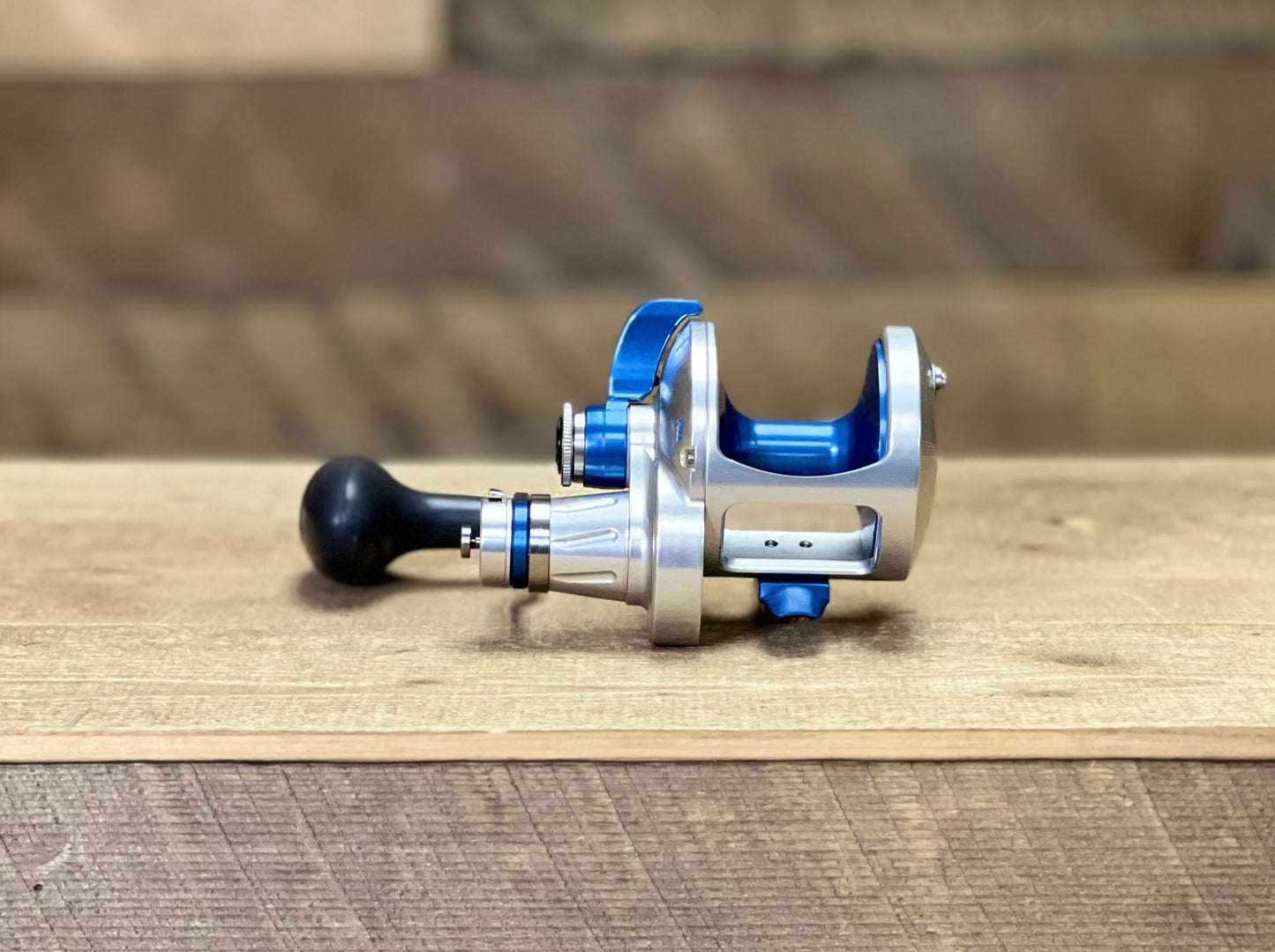 Silver/Blue Valiant 500 2-Speed