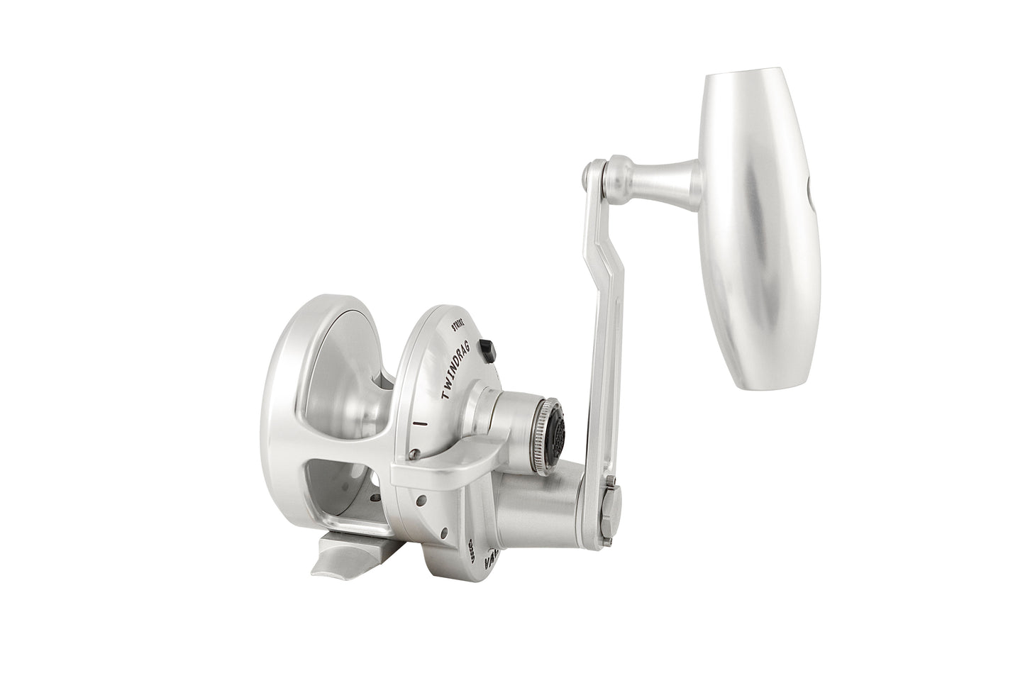 Saltwater fishing reels