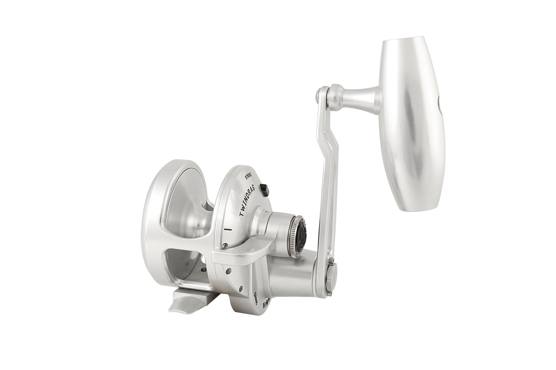 Saltwater fishing reels