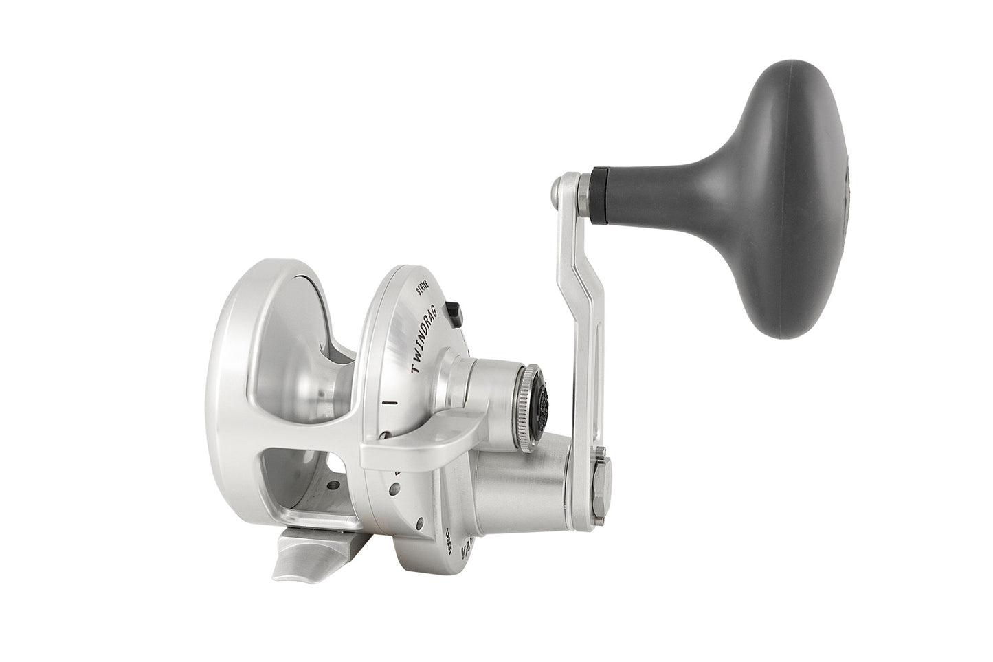 Saltwater fishing reels