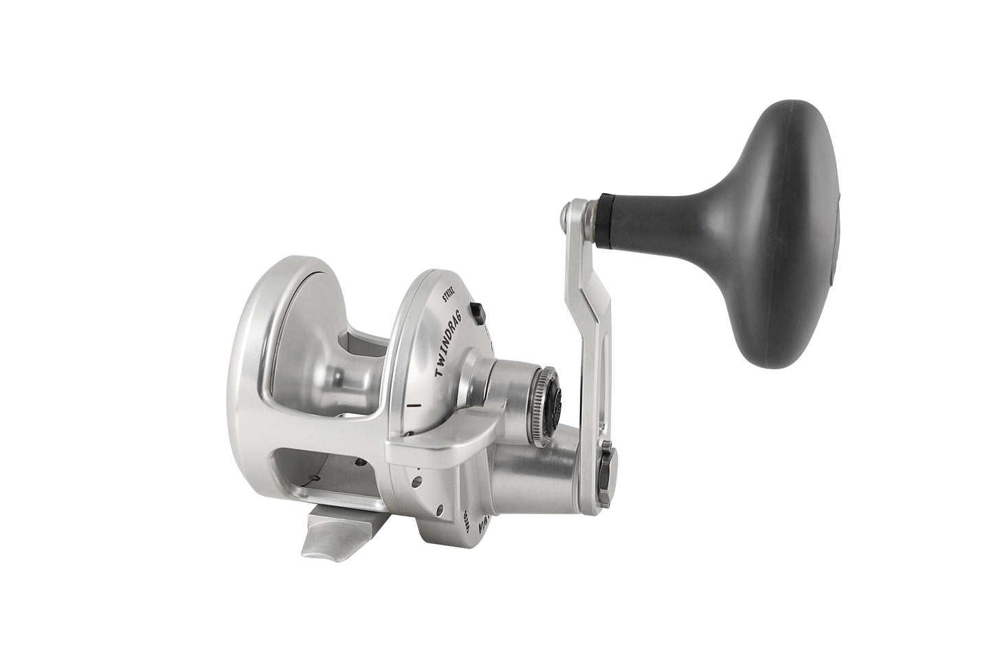 Saltwater fishing reels