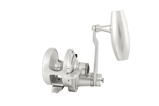 Saltwater fishing reels