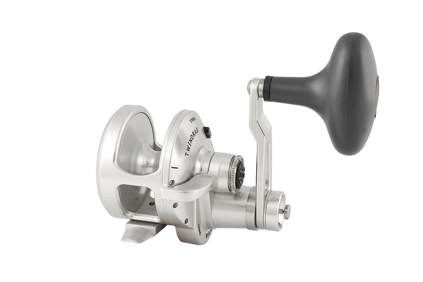 Saltwater fishing reels