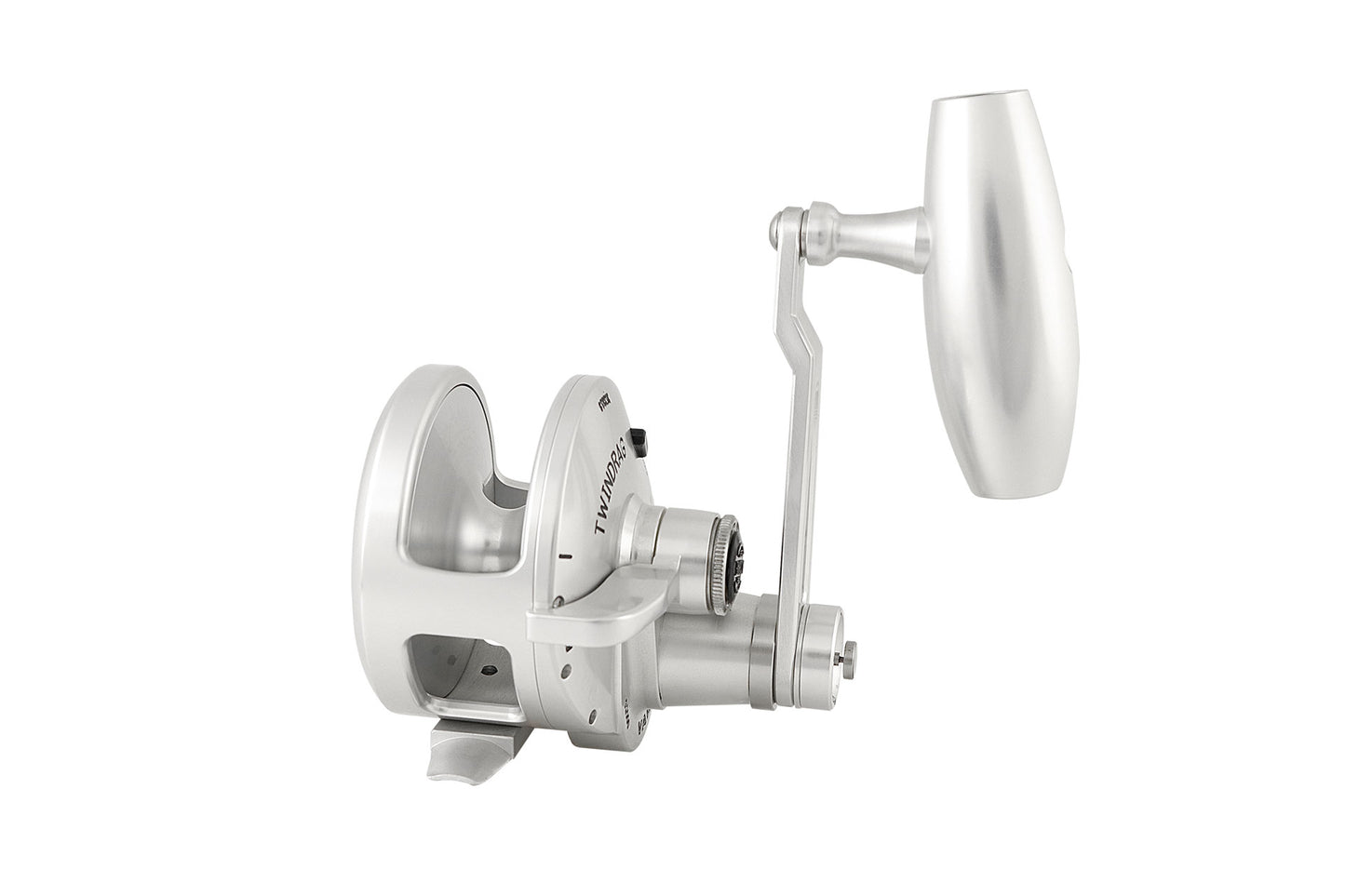 Saltwater fishing reels