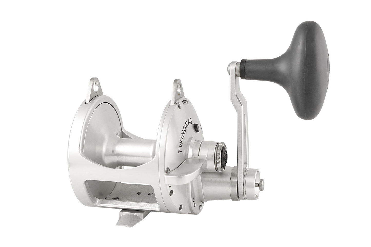 Saltwater fishing reels