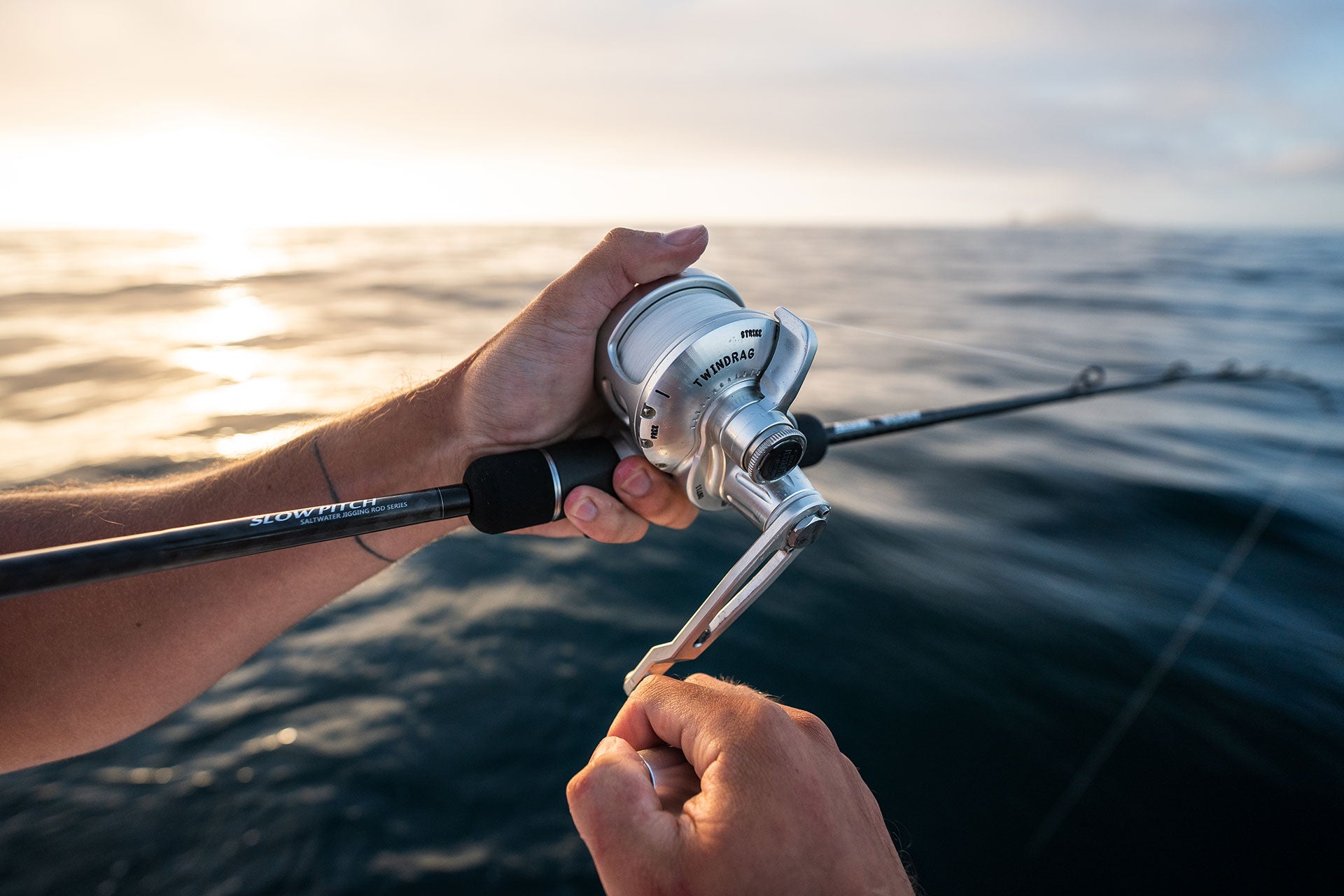 Saltwater fishing reels